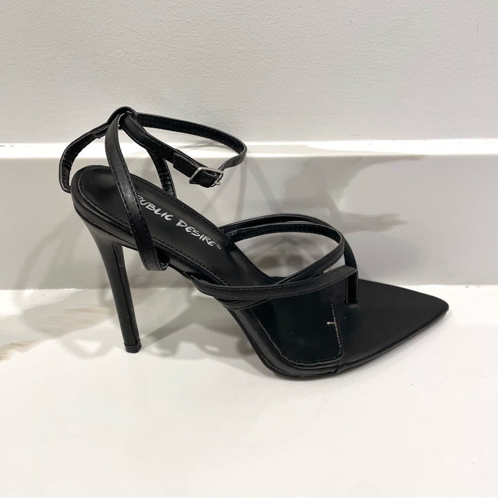 NEW Public Desire Trust It Strappy Pointed Toe Stiletto Heeled Sandals (size 6)